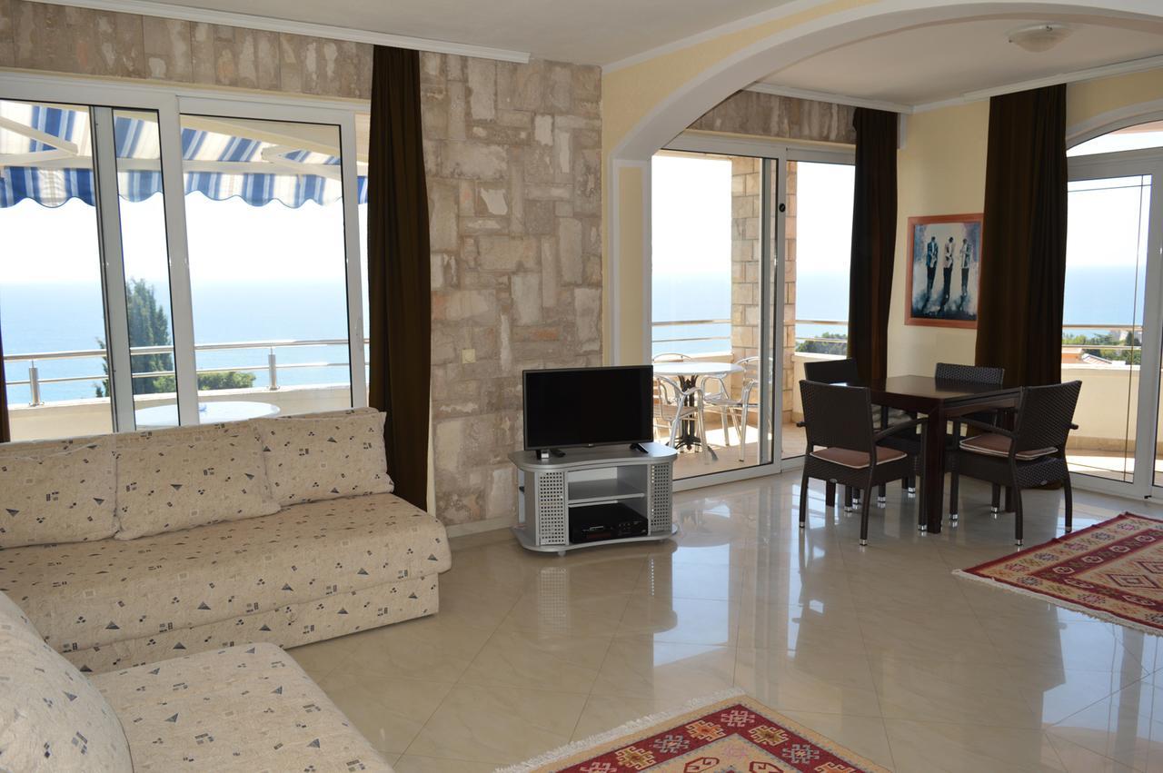 אולסינץ' Apartments Amina מראה חיצוני תמונה